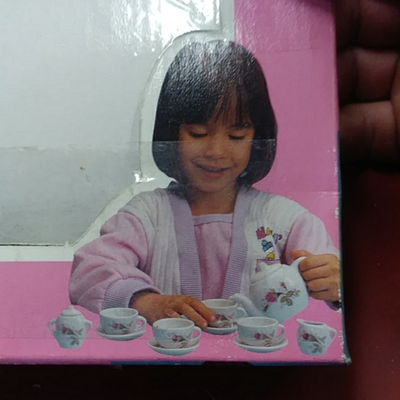 NEW IN BOX 13 PC.CHINA TEA SET CHILDREN'S - Picture 2 of 4